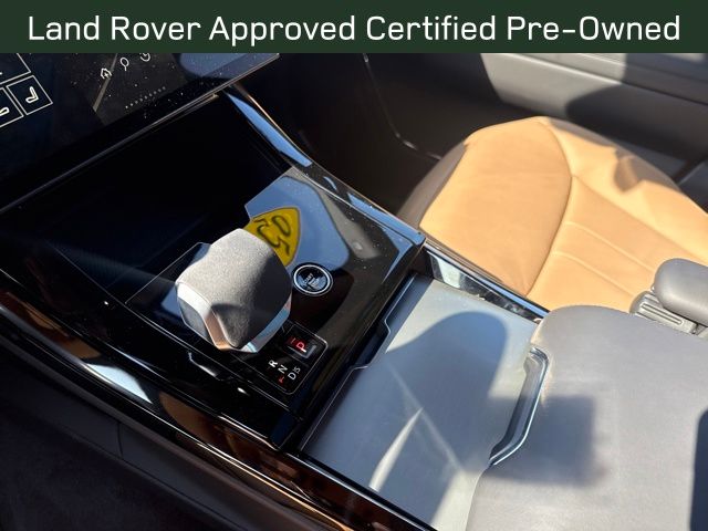 2025 Land Rover Range Rover Sport SE photo 17