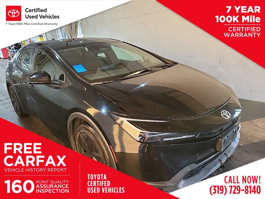 2024 Toyota Prius LE's photo