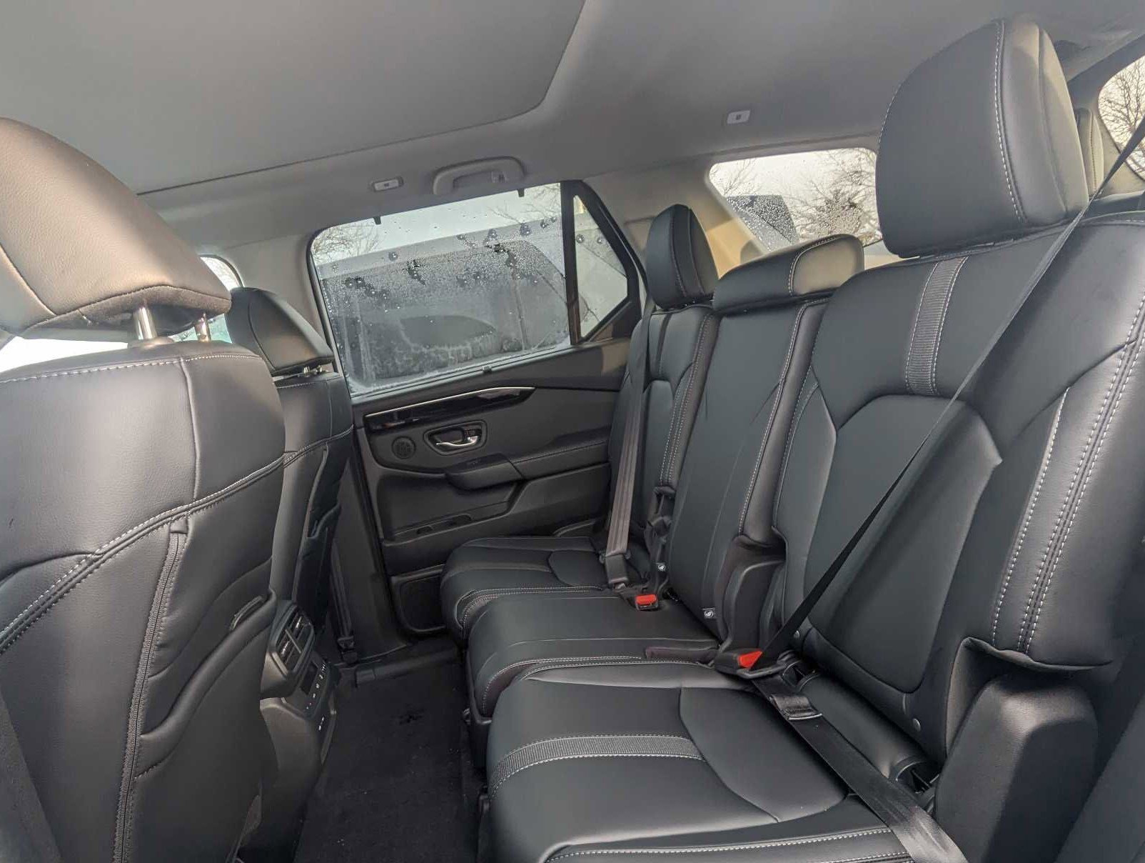 2025 Honda Pilot Touring photo 18