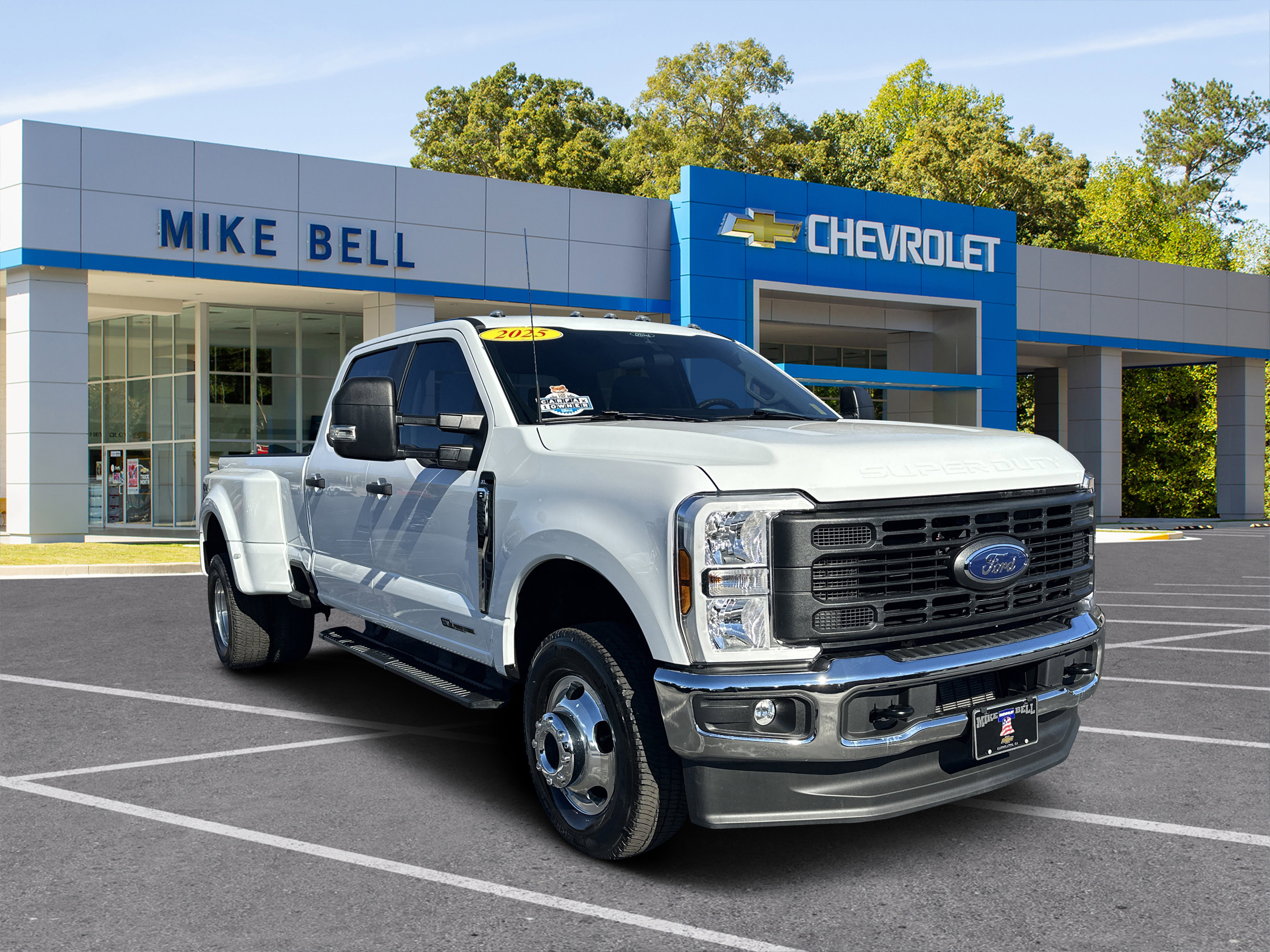 2025 Ford F-350 Super Duty XL's photo