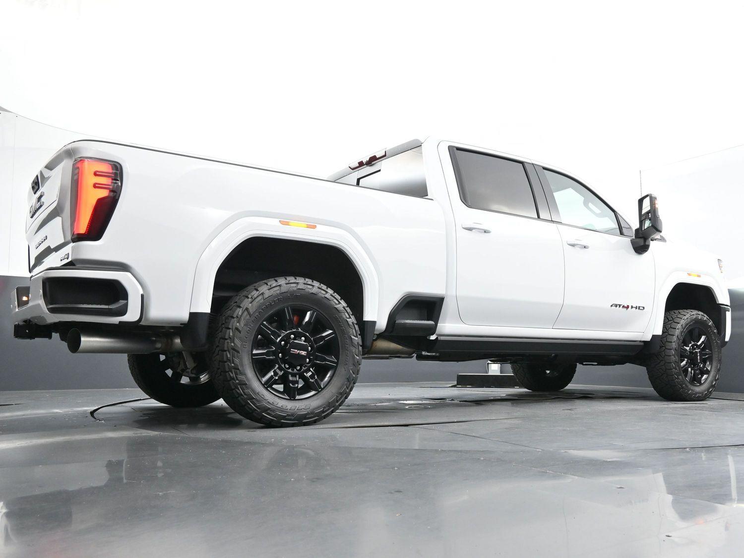 2025 Gmc Sierra HD AT4 photo 50