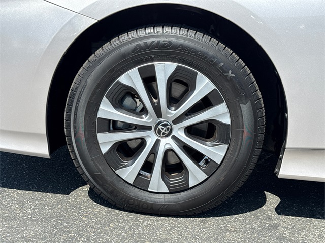 2022 Toyota Prius Prime LE photo 8