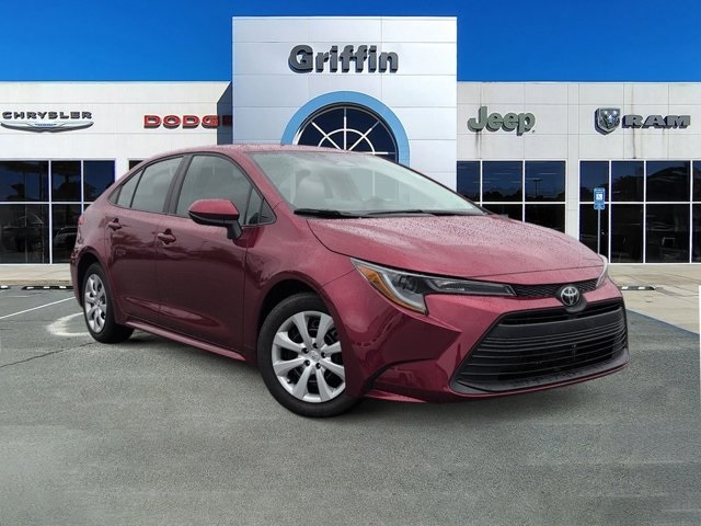 2024 Toyota Corolla LE's photo
