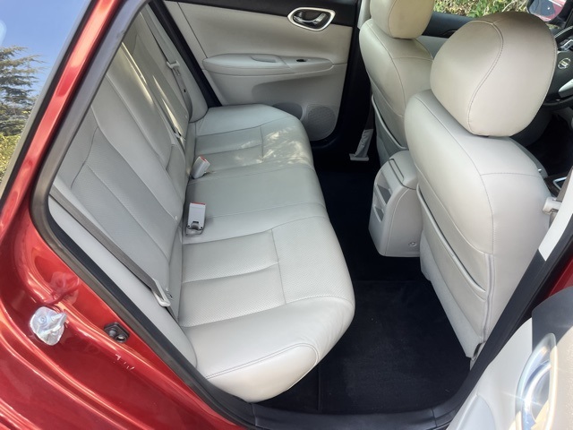 2015 Nissan Sentra SL photo 12