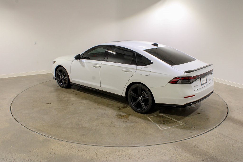2023 Honda Accord Hybrid Sport photo 3