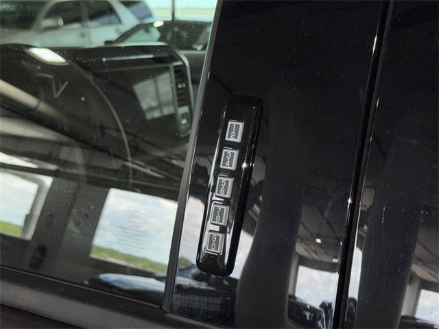 2024 Ford F-150 XLT photo 35