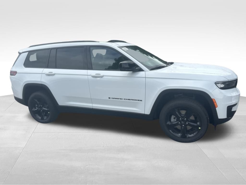 2025 Jeep Grand Cherokee Altitude X photo 19