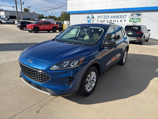 2022 Ford Escape SE photo 3