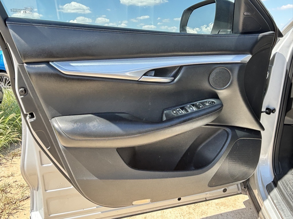 2019 Infiniti QX50 Luxe photo 6