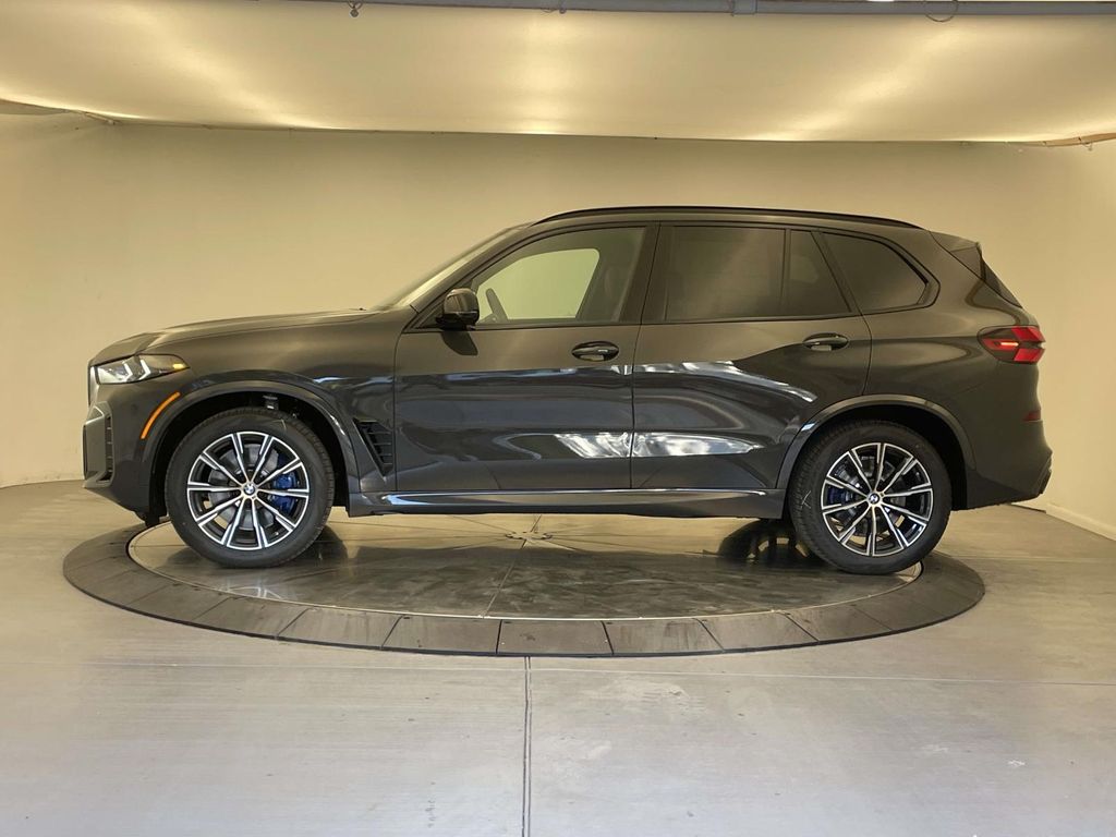 2026 Bmw X5 M60i photo 2