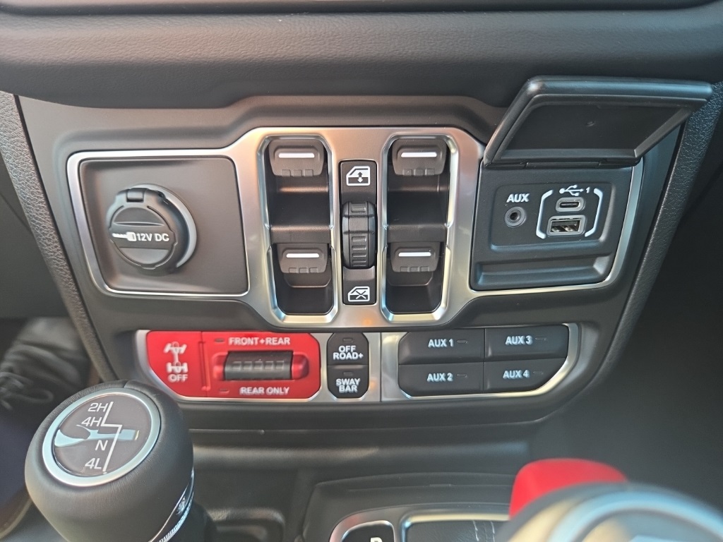 2025 Jeep Gladiator Rubicon photo 17
