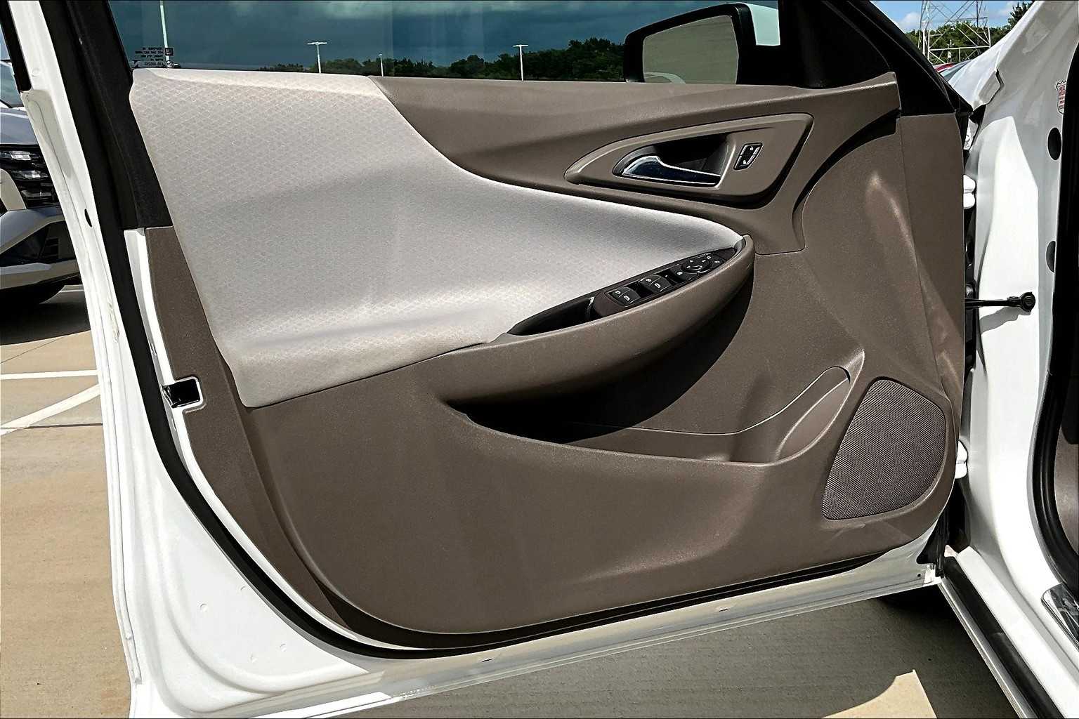 2022 Chevrolet Malibu 1LT photo 21