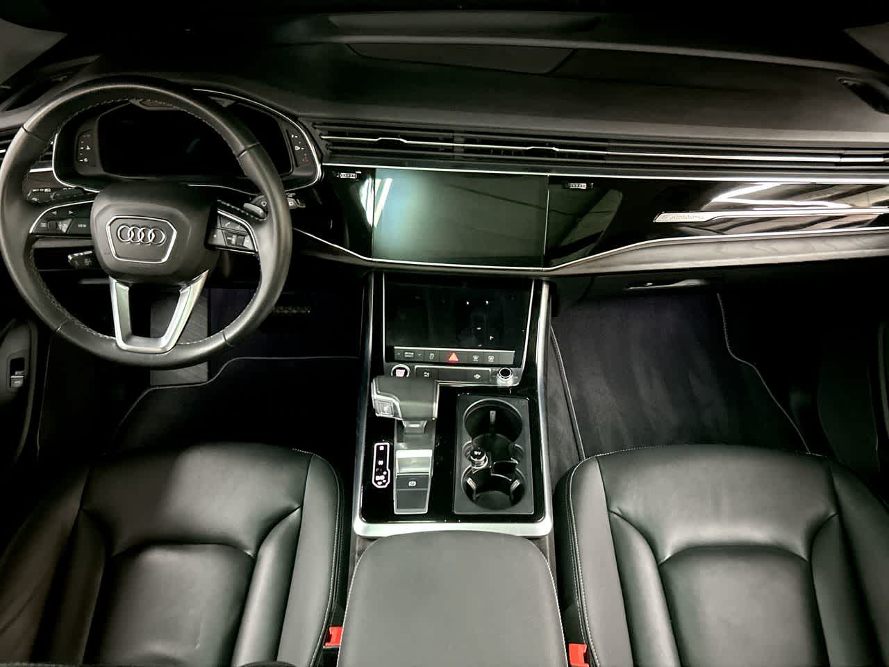 2022 Audi Q8 Premium photo 32