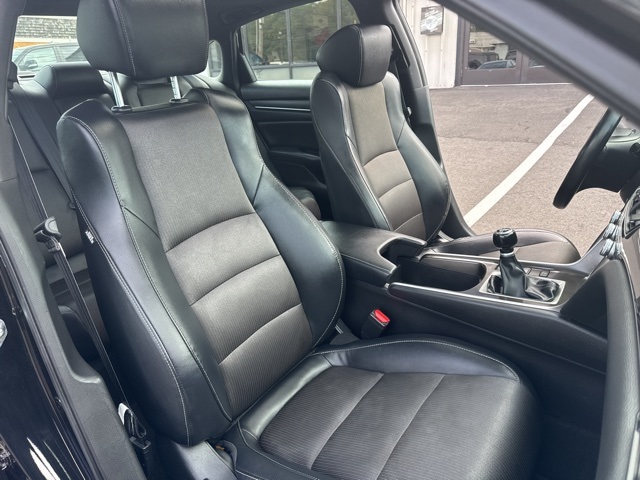 2018 Honda Accord Sport 2.0T photo 13