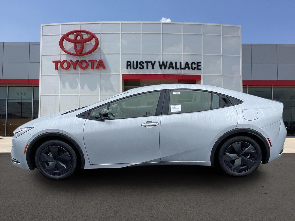 2026 Toyota Prius LE's photo
