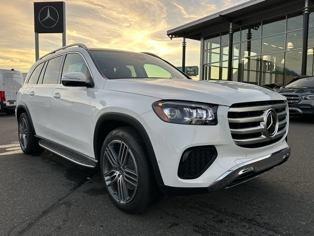 2026 Mercedes-Benz GLS Base's photo