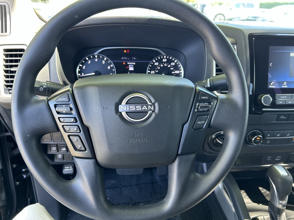 2023 Nissan Frontier SV photo 11