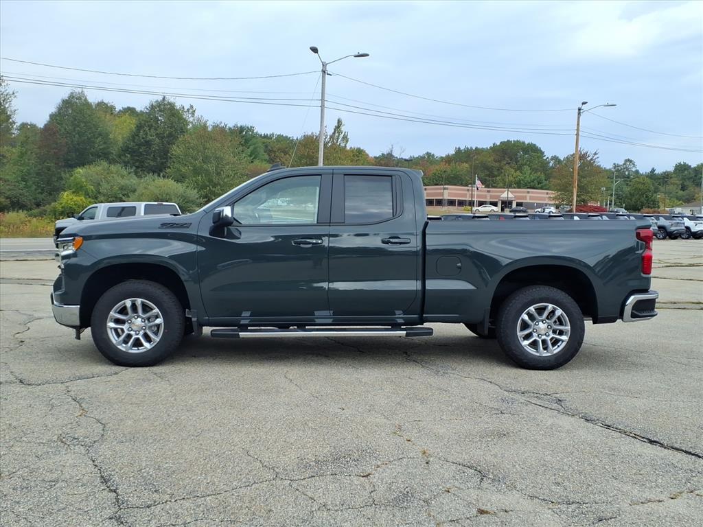 2026 Chevrolet Silverado LT photo 4