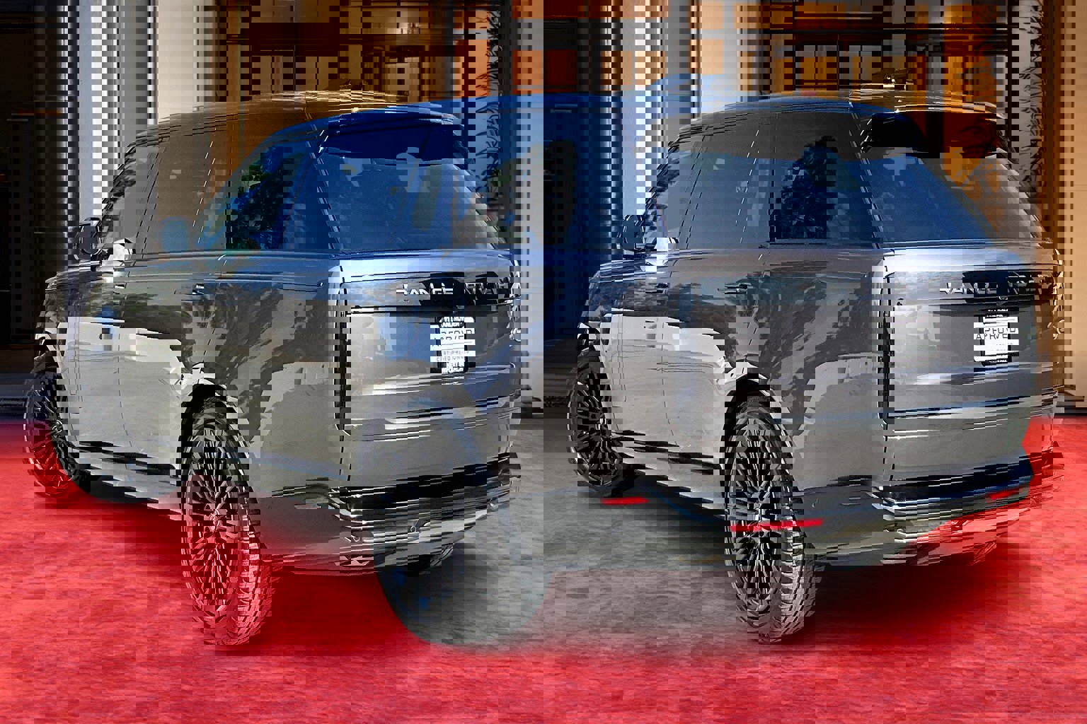 2022 Land Rover Range Rover First Edition photo 7