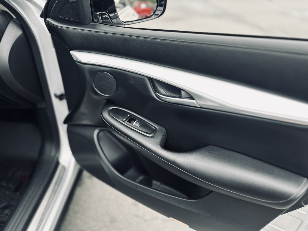 2021 Infiniti QX50 Essential photo 32