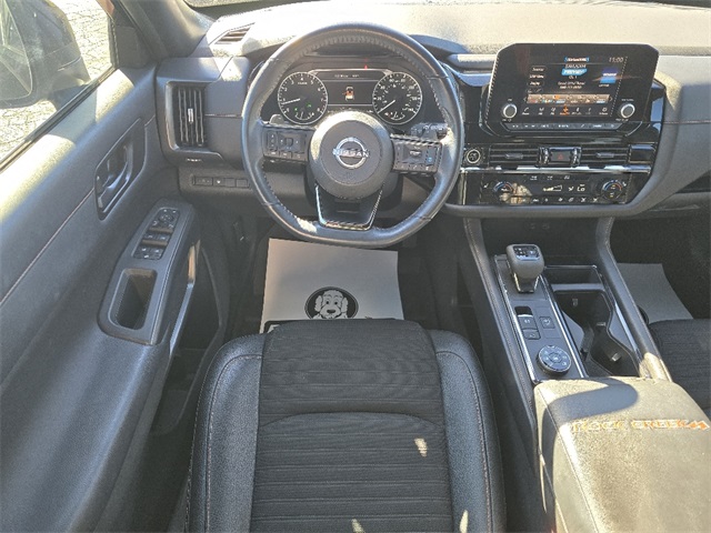 2023 Nissan Pathfinder Rock Creek photo 2