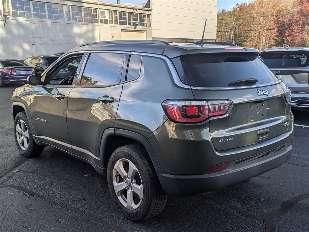 2019 Jeep Compass Latitude photo 3
