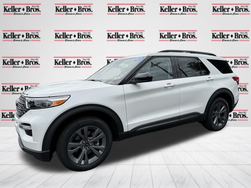 2023 Ford Explorer XLT photo 3