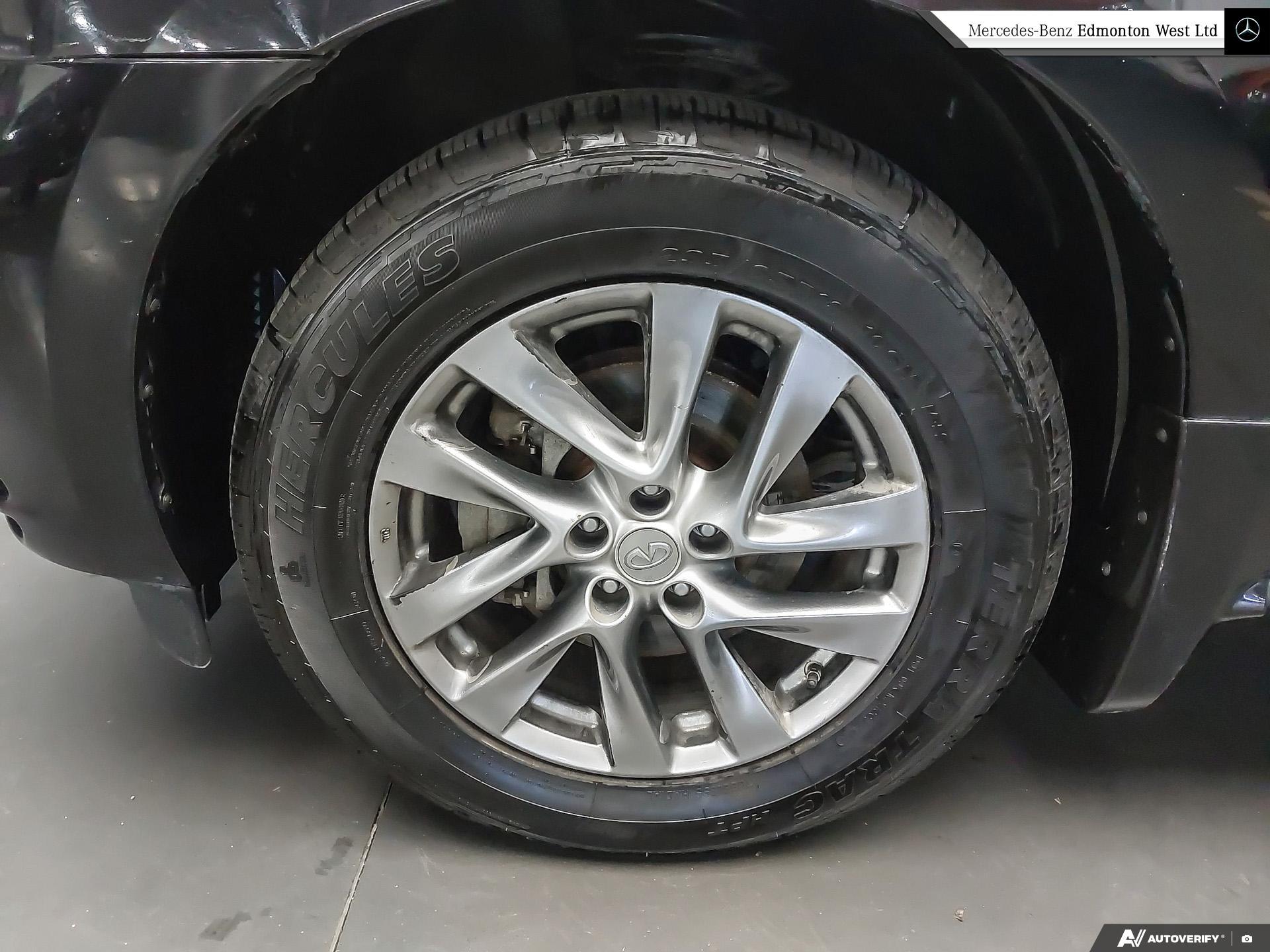 2015 Infiniti QX60 Premium photo 4