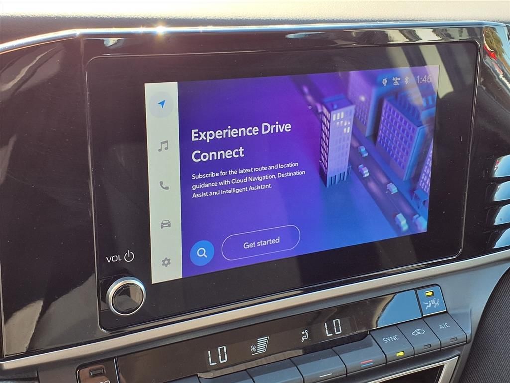 2025 Toyota Camry LE photo 4