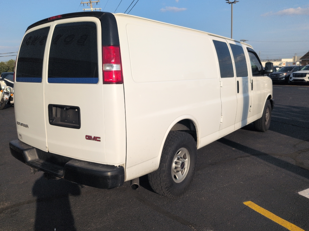 2020 Gmc Savana 3500 Cargo photo 3