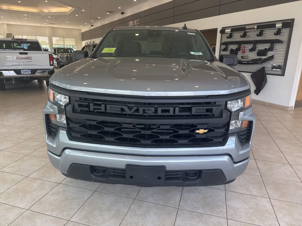2025 Chevrolet Silverado 1500 Custom photo 8