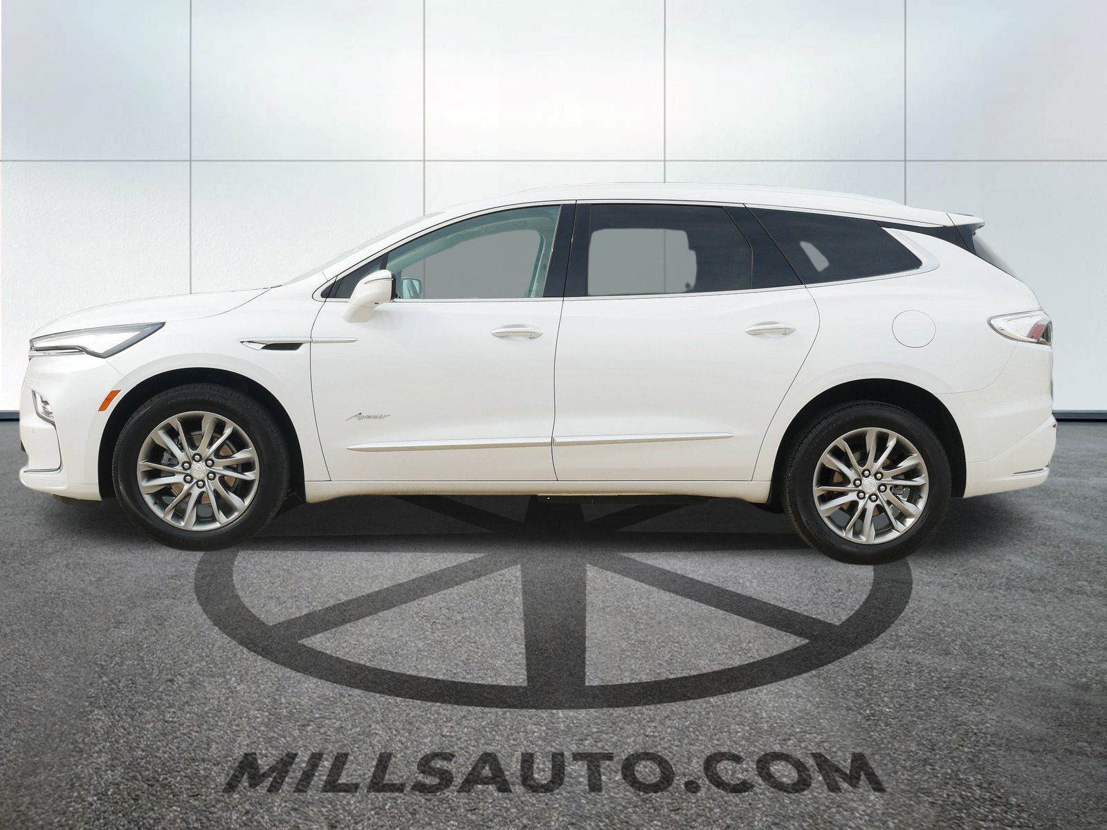 Used 2022 Buick Enclave Avenir with VIN 5GAEVCKW2NJ174410 for sale in Willmar, Minnesota