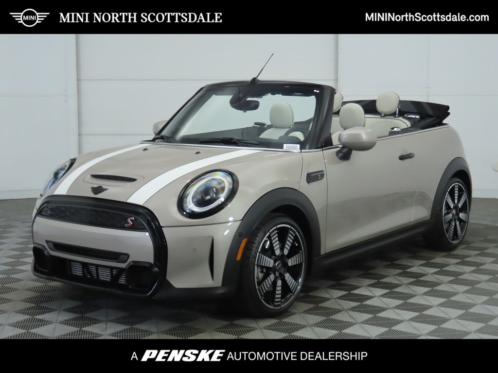 2023 MINI Convertible S's photo