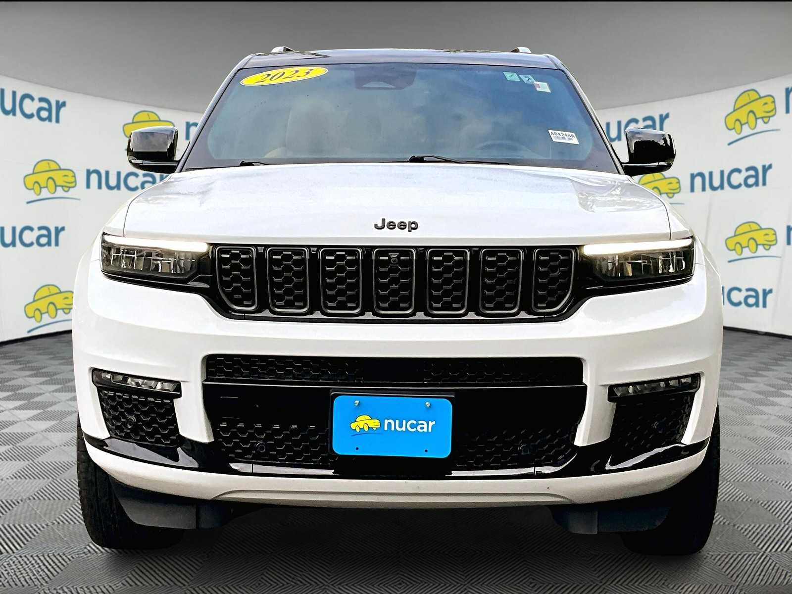 2023 Jeep Grand Cherokee L Summit photo 2