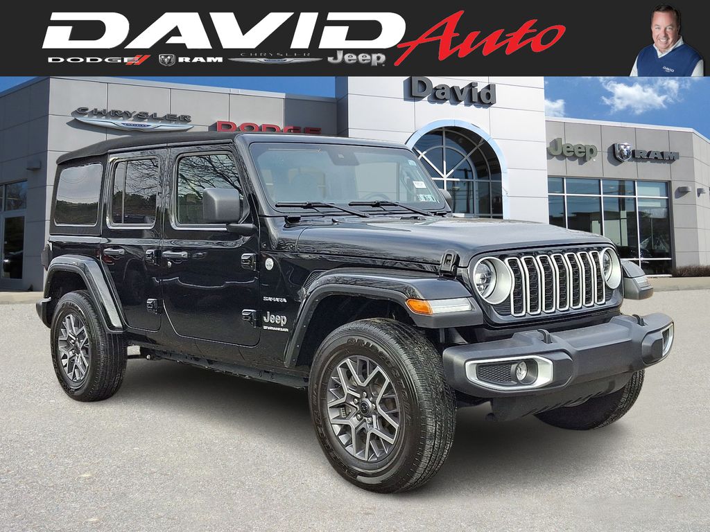 2024 Jeep Wrangler 4-Door Sahara's photo
