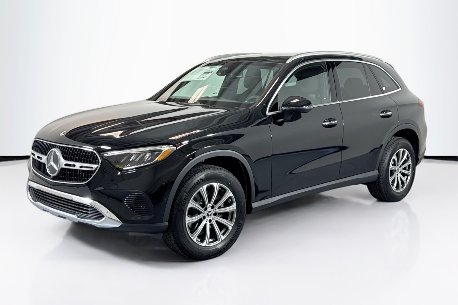 2026 Mercedes-Benz GLC Base's photo