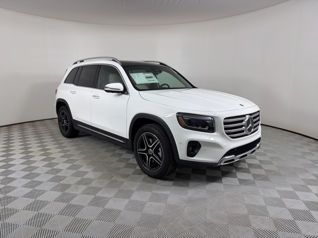2026 Mercedes-Benz GLB GLB 250's photo