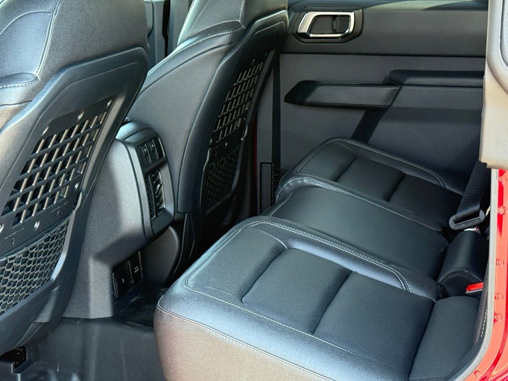 2025 Ford Bronco Big Bend photo 6