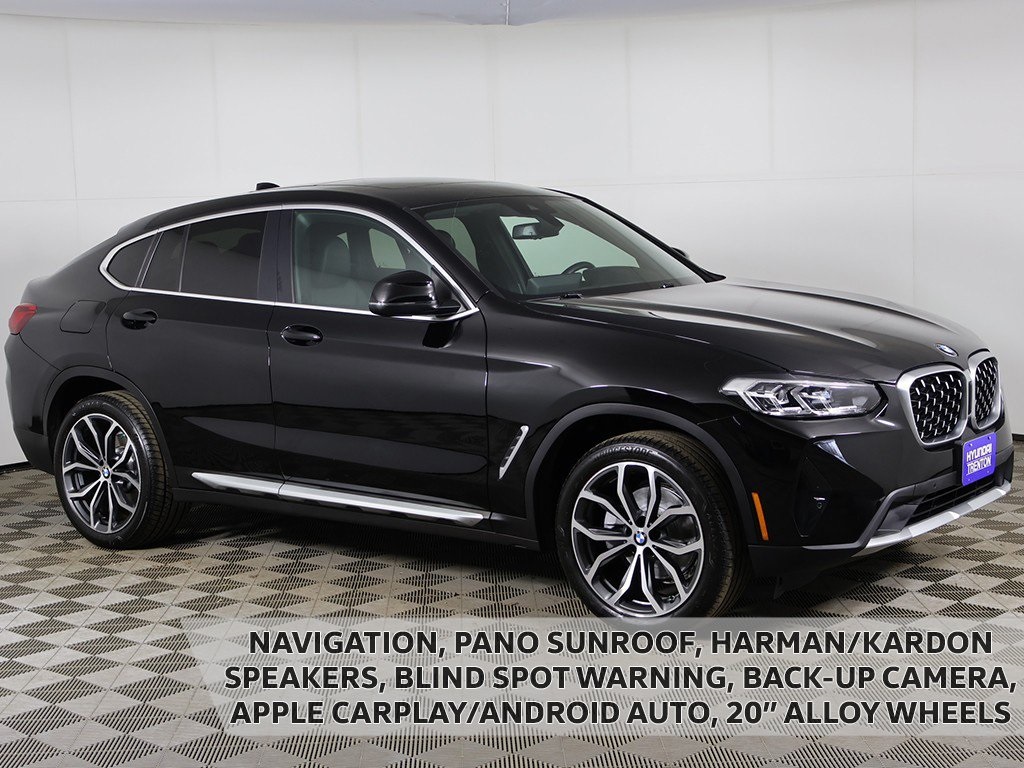 2023 BMW X4 30i's photo