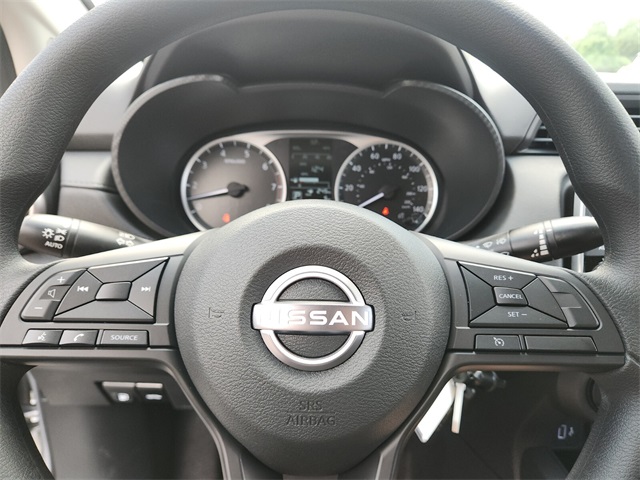 2025 Nissan Versa S photo 14