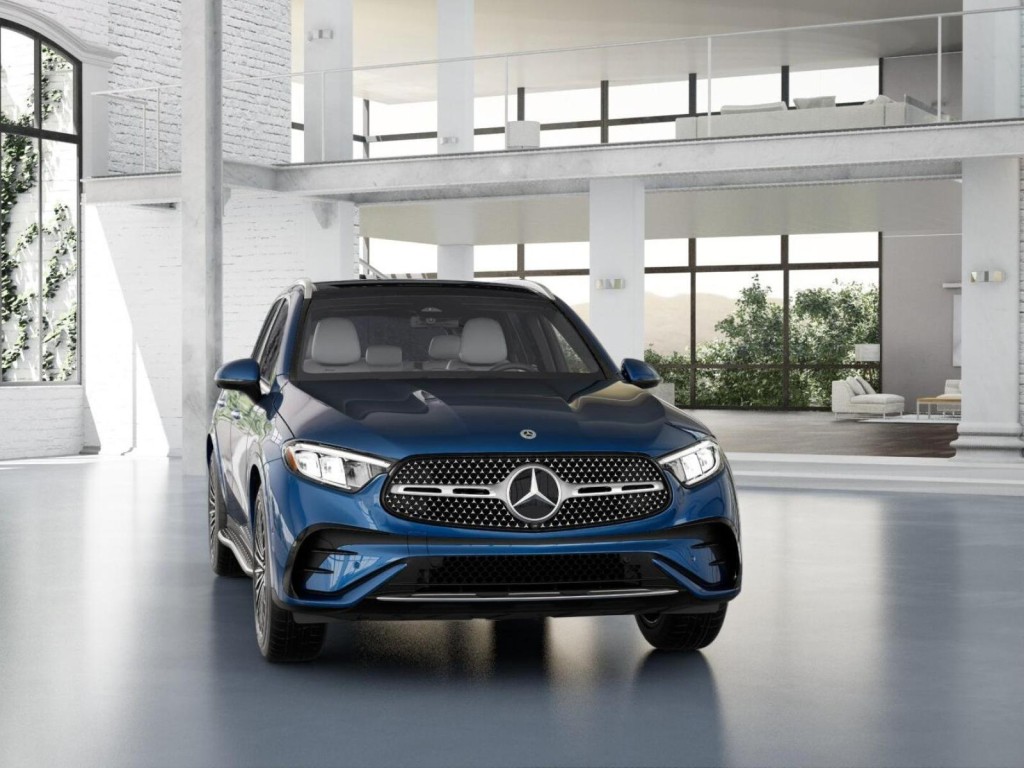 2026 Mercedes Benz GLC 300 photo 8