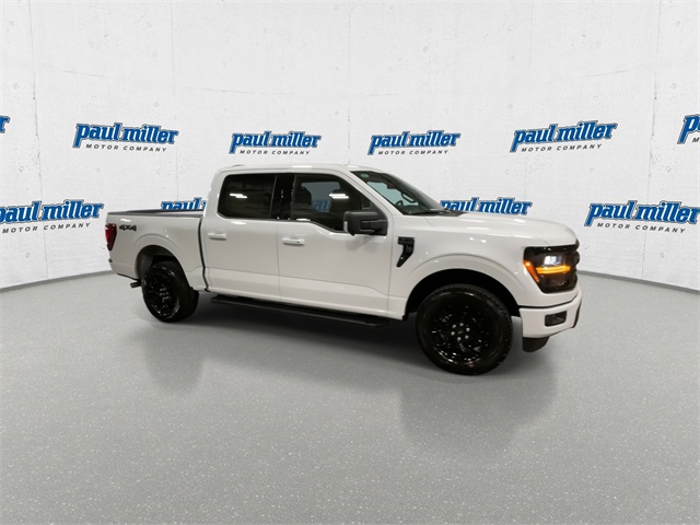 2025 Ford F-150 XLT photo 2
