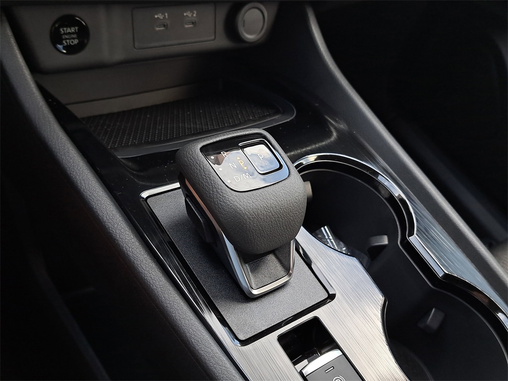 2026 Nissan Rogue SV photo 29