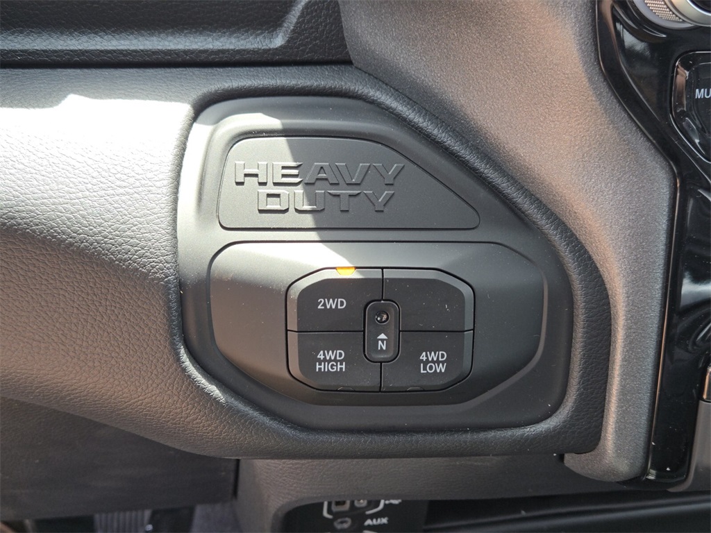 2025 Ram 2500 Tradesman photo 13