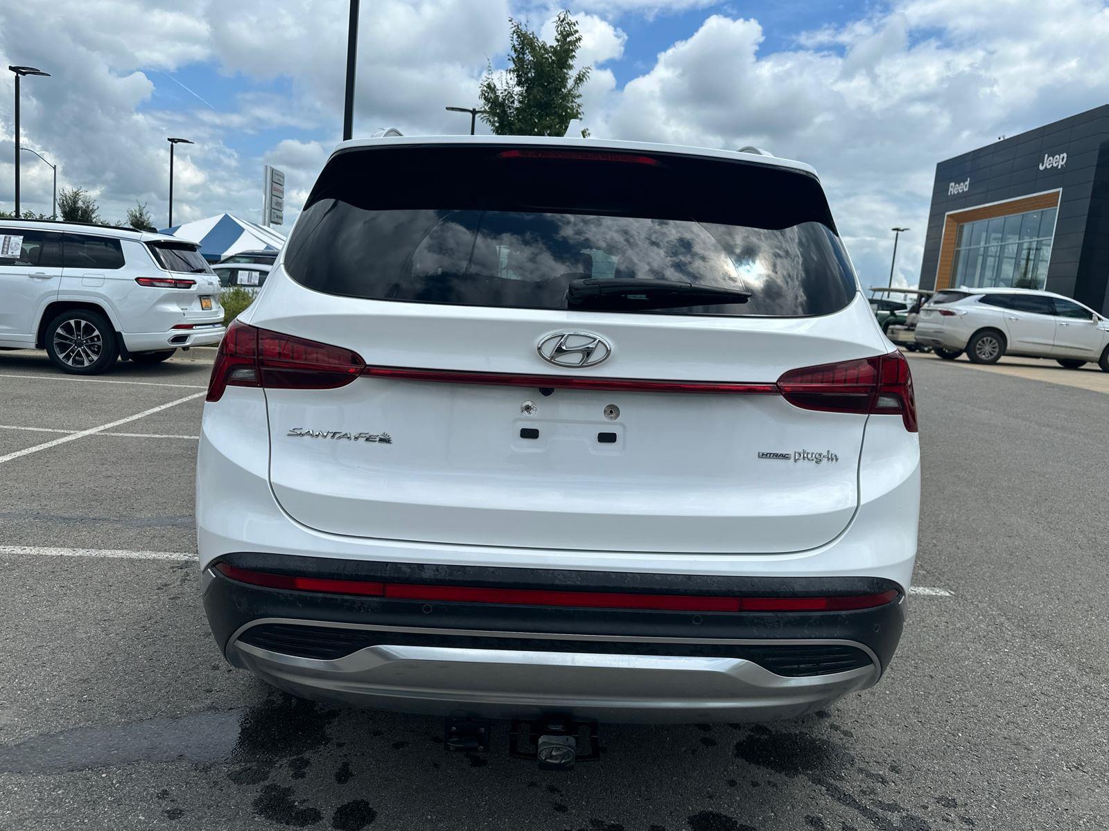 2022 Hyundai Santa Fe Limited photo 2