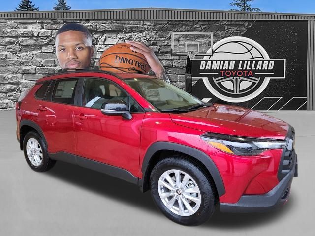 2026 Toyota Corolla Cross LE's photo