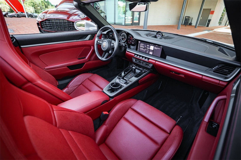 Used 2021 GT Silver Metallic Porsche Carrera S image 40