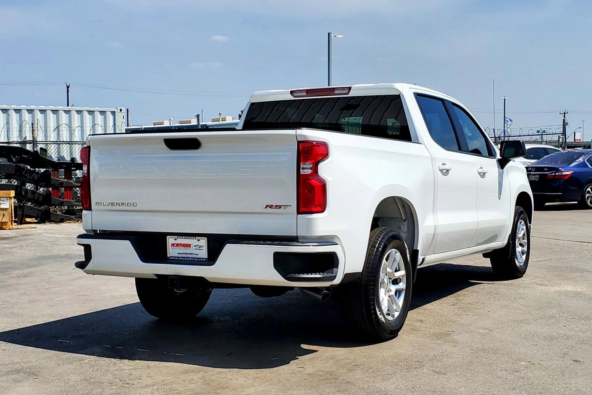 2025 Chevrolet Silverado 1500 RST photo 5