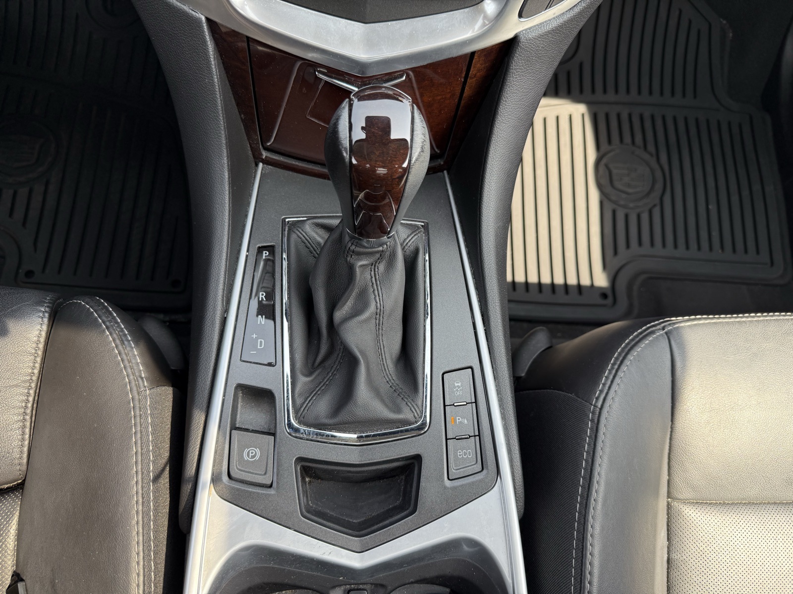 2012 Cadillac SRX Performance photo 28