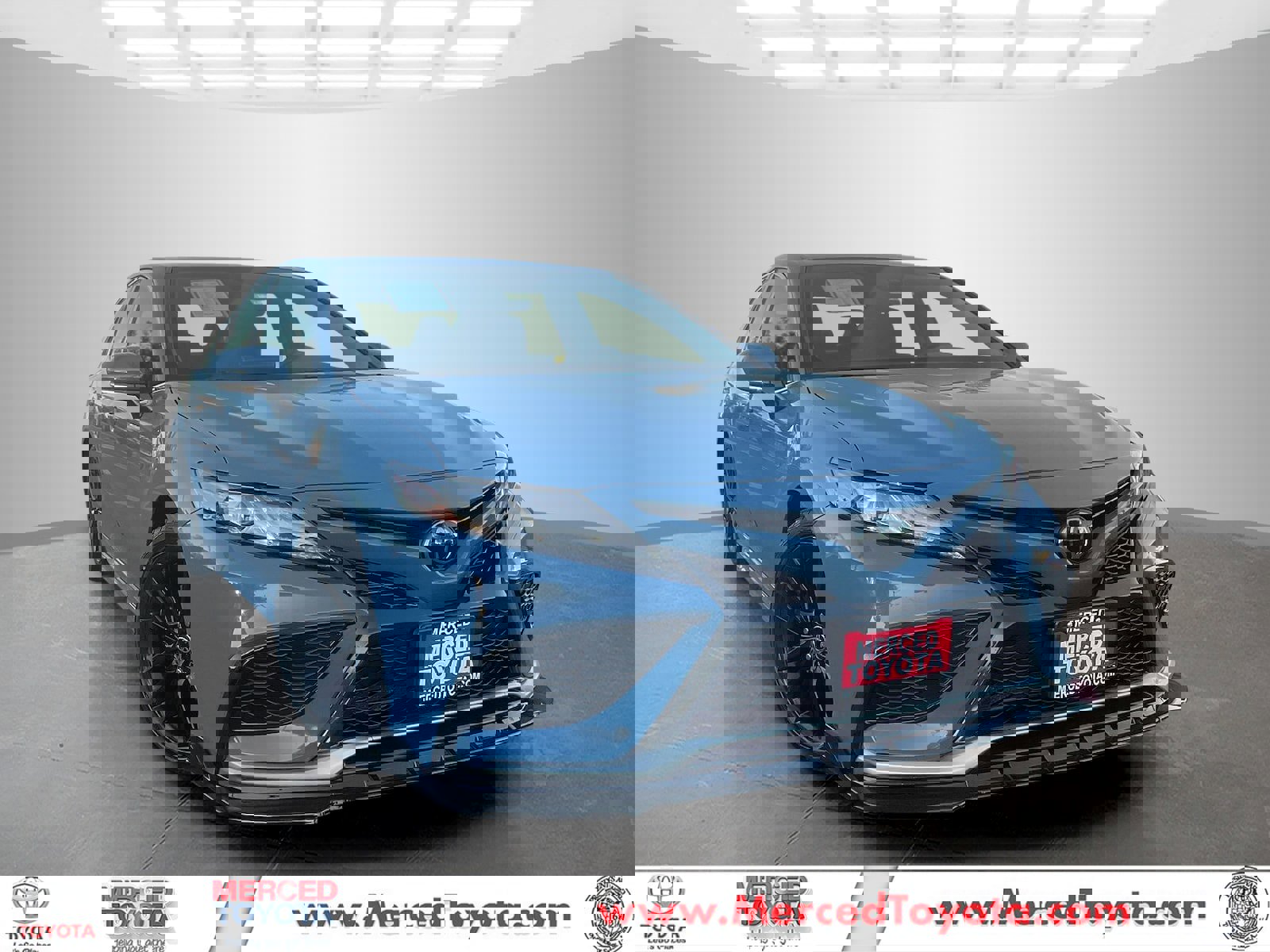 2023 Toyota Camry XSE's photo